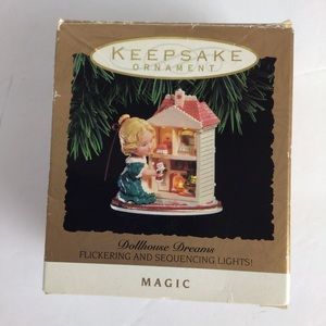 SALE -Hallmark keepsake light up dollhouse ornament-NIB